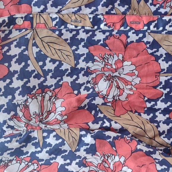 🏵️ J. McLaughlin Check Floral Button Up shirt - Picture 4 of 7